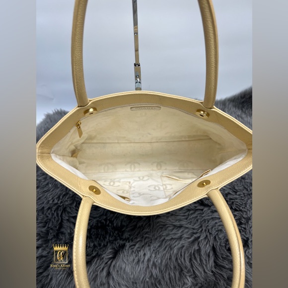 Chanel Timeless Tote Bag - Picture 7 of 15
